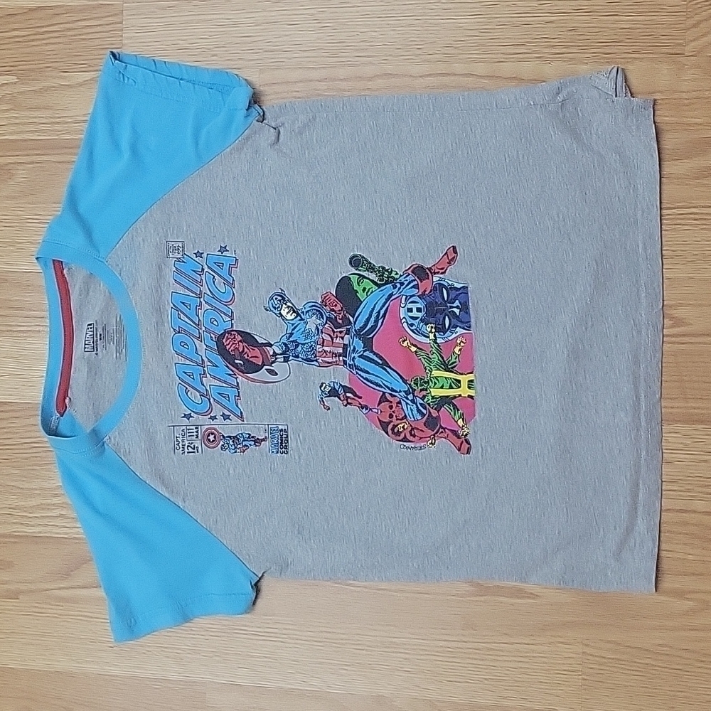 Marvel boys medium comic captain America tshirt